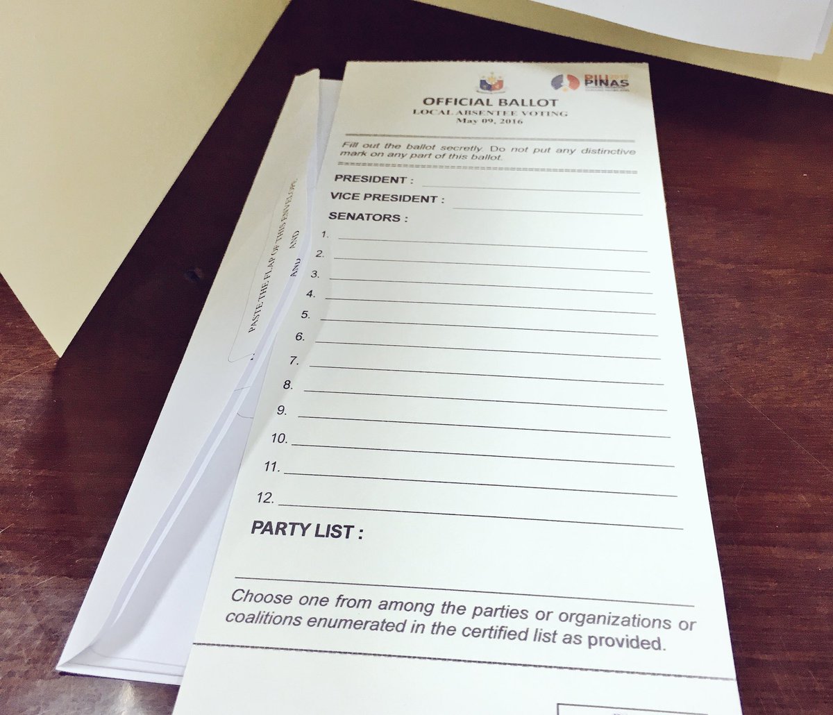 victoriatulad's tweet photo. Praying very hard for the next six years. #Eleksyon2016 #localabsenteevoting https://t.co/LUqqlsw9MX