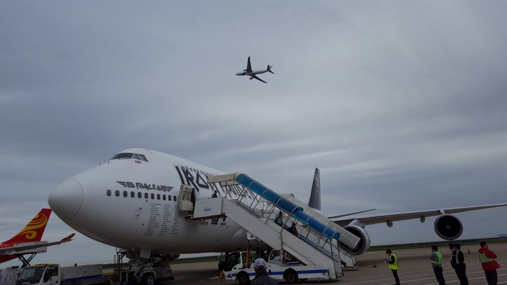 EdForceOneLog's tweet photo. These are some of the very few pictures of me in China. #EdForceOne #IronMaiden https://t.co/SayA8jH9Fb https://t.co/BQUQhu8bOS