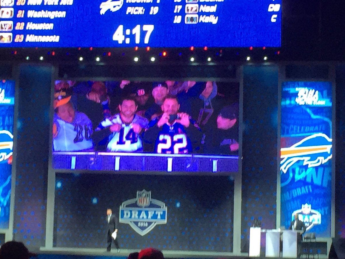 CoachH253's tweet photo. #DraftTown was legit in Chicago tonight. Made the jumbotron when Bills made the 19th overall pick too #Bills https://t.co/94ZCfd37w2