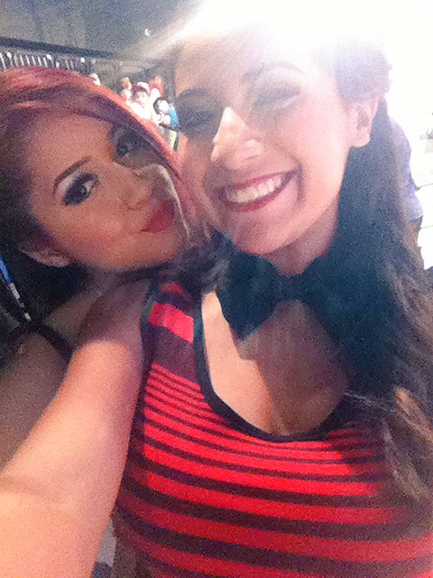 Estamos en vivo, cambiale a Mmtv❤️ #PonchoEnJueves