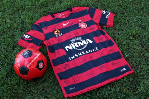 #WIN a signed <a href="/wswanderersfc/">WS Wanderers FC</a> jersey. RT to go in the draw! #NRMAWSWjersey #WSW T&amp;C - bit.ly/1NEw5JG