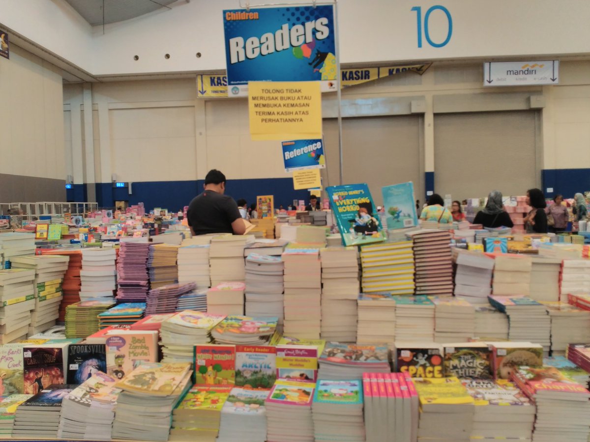 bbwbooks_id's tweet photo. Beberapa genre lain yang bikin book lovers antusias #bigbadwolfjkt https://t.co/y32bUxM0nM