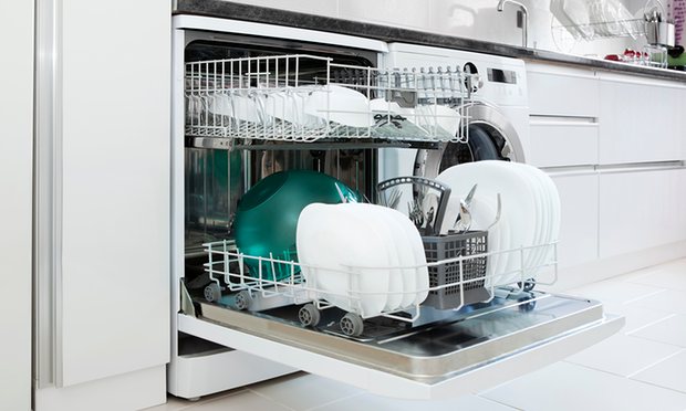 IntersealSW's tweet image. Why don't dishwashers have windows like washing machines do? ow.ly/4n3uNU