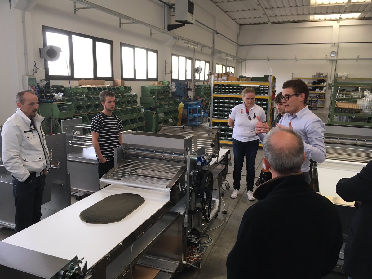 brook_food's tweet photo. #40group @ScottishBakers learning about pastry sheeter manufacturing #bakery https://t.co/7Oj1bR4PKh
