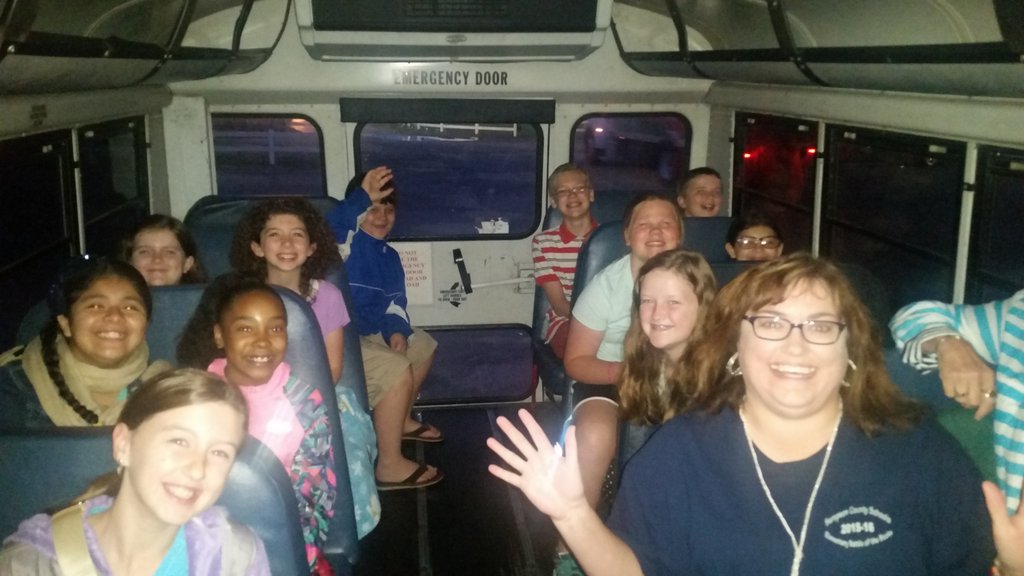 Midway_Elem's tweet photo. 6 am bus trip to REGIONAL BOB Comp! Good luck!! #MES #Raiderpride #BOB #Ilikebigbooks https://t.co/H5mBnFGZVA