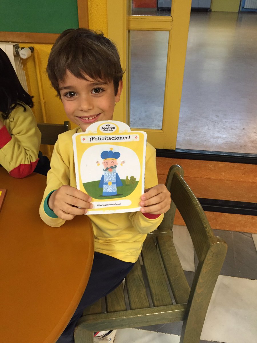 natzaretesplu's tweet image. I rebem un diploma com a record d&apos;aquesta trobada! #chessinaction