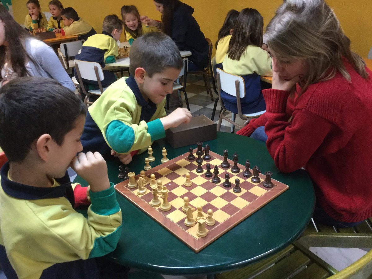 natzaretesplu's tweet image. Concentrats #chessinaction