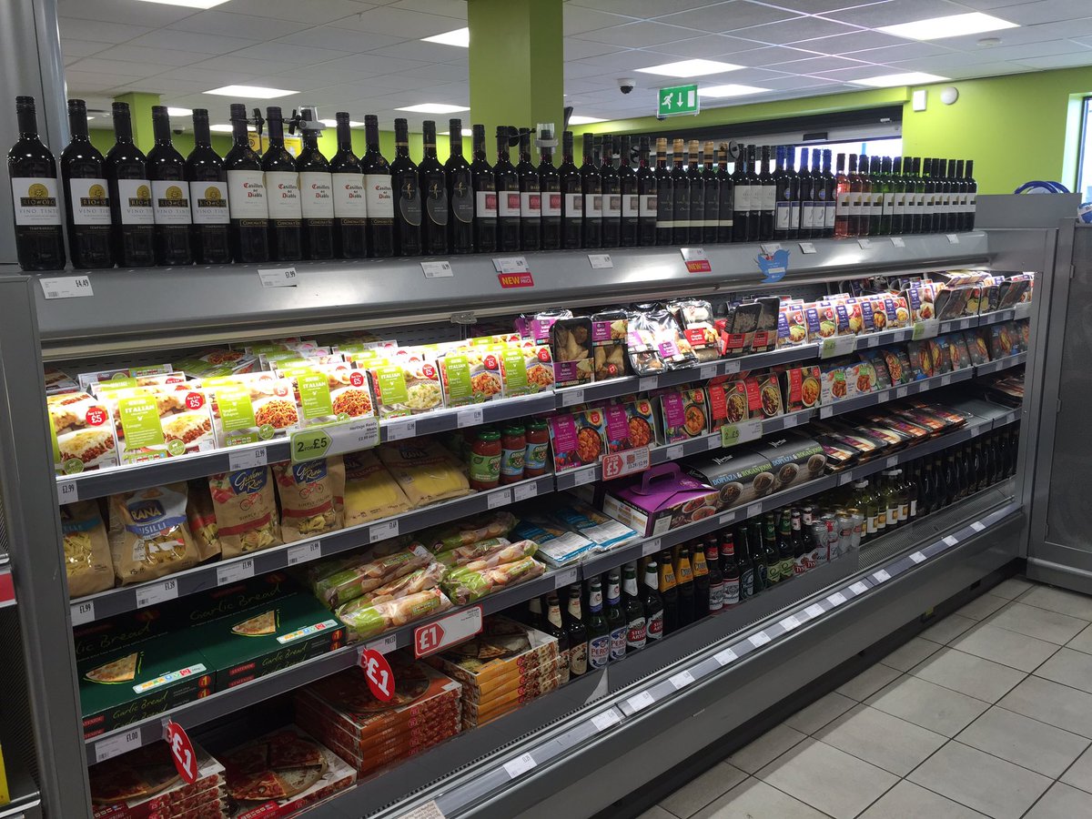 LukeFicken's tweet photo. #MyLocal Aspley ready for the weekend with fantastic standards both on shopfloor and out the back! @MyLocalaspley https://t.co/aNSREzZEnw