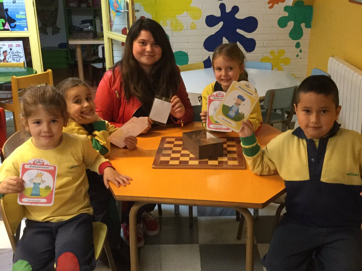 natzaretesplu's tweet image. Un diploma!!!! #chessinaction