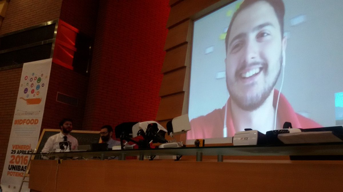 meraviglia360's tweet photo. #InternetDay #IDFOOD @guedado Con la #startup #areea lavoriamo per creare una bevanda e combattere l'inquinamento https://t.co/dvNMpyPWiD