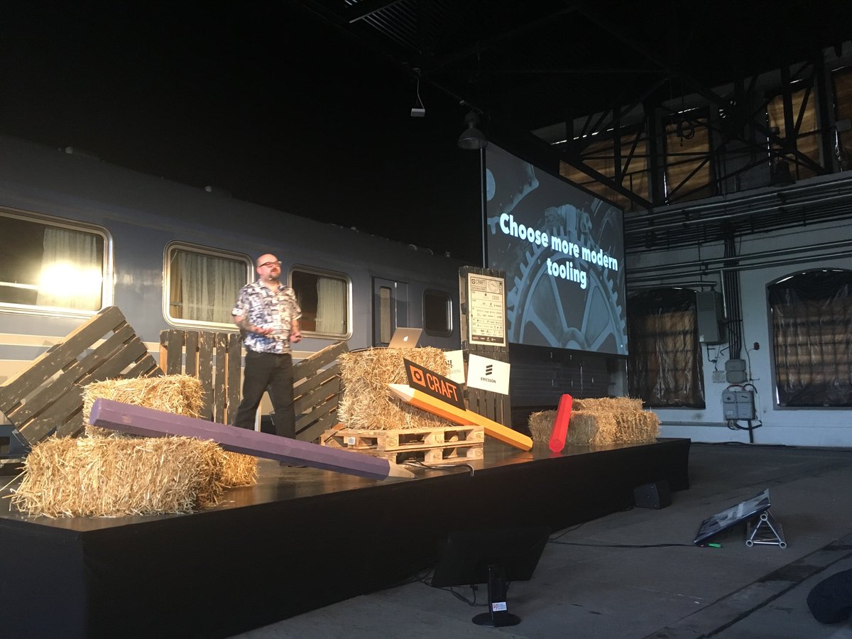 bridgetkromhout's tweet image. “Nagios is awesome if all your infrastructure was deployed in 2003.“ @kartar #craftconf