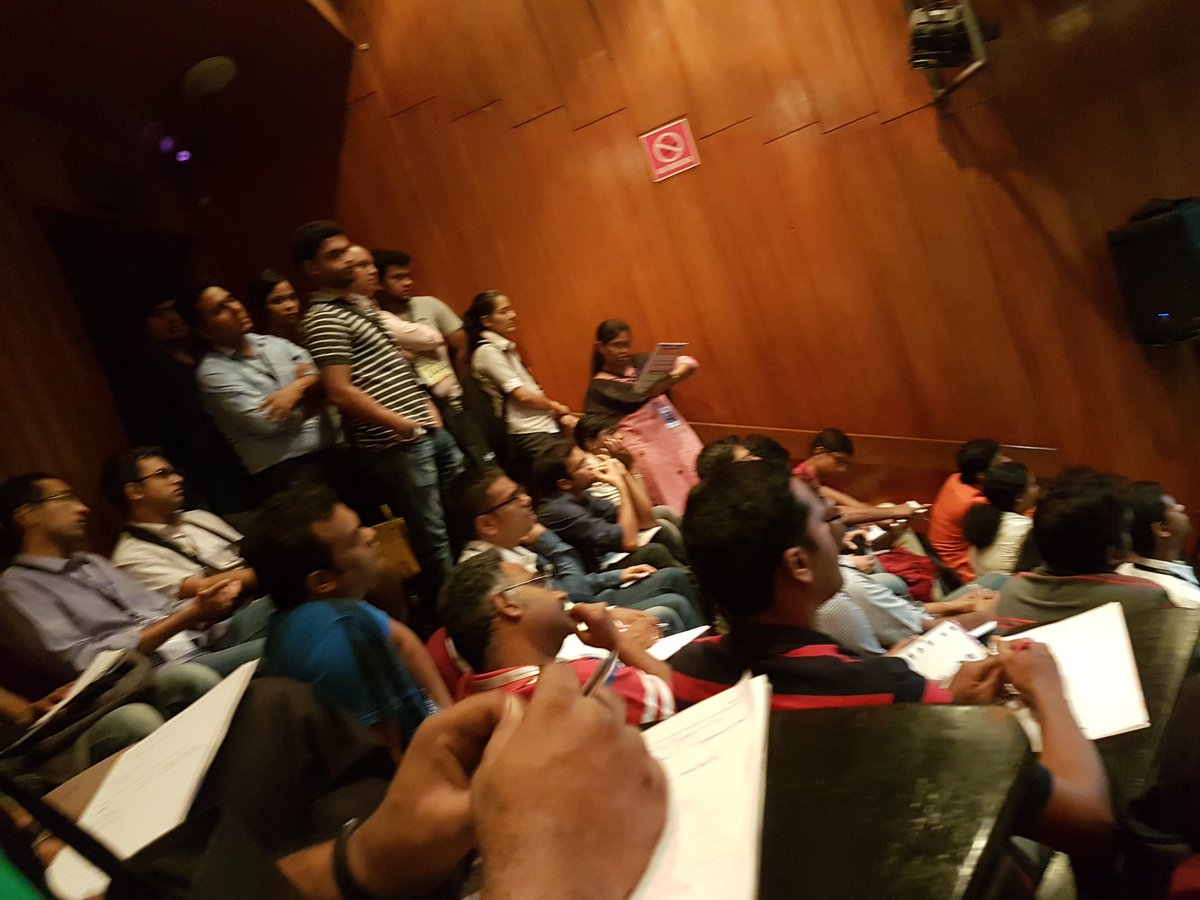 Pranathi_p_rao's tweet photo. It's full house for Predictive Analytics. #GIDS16 https://t.co/8laq2YA9hv