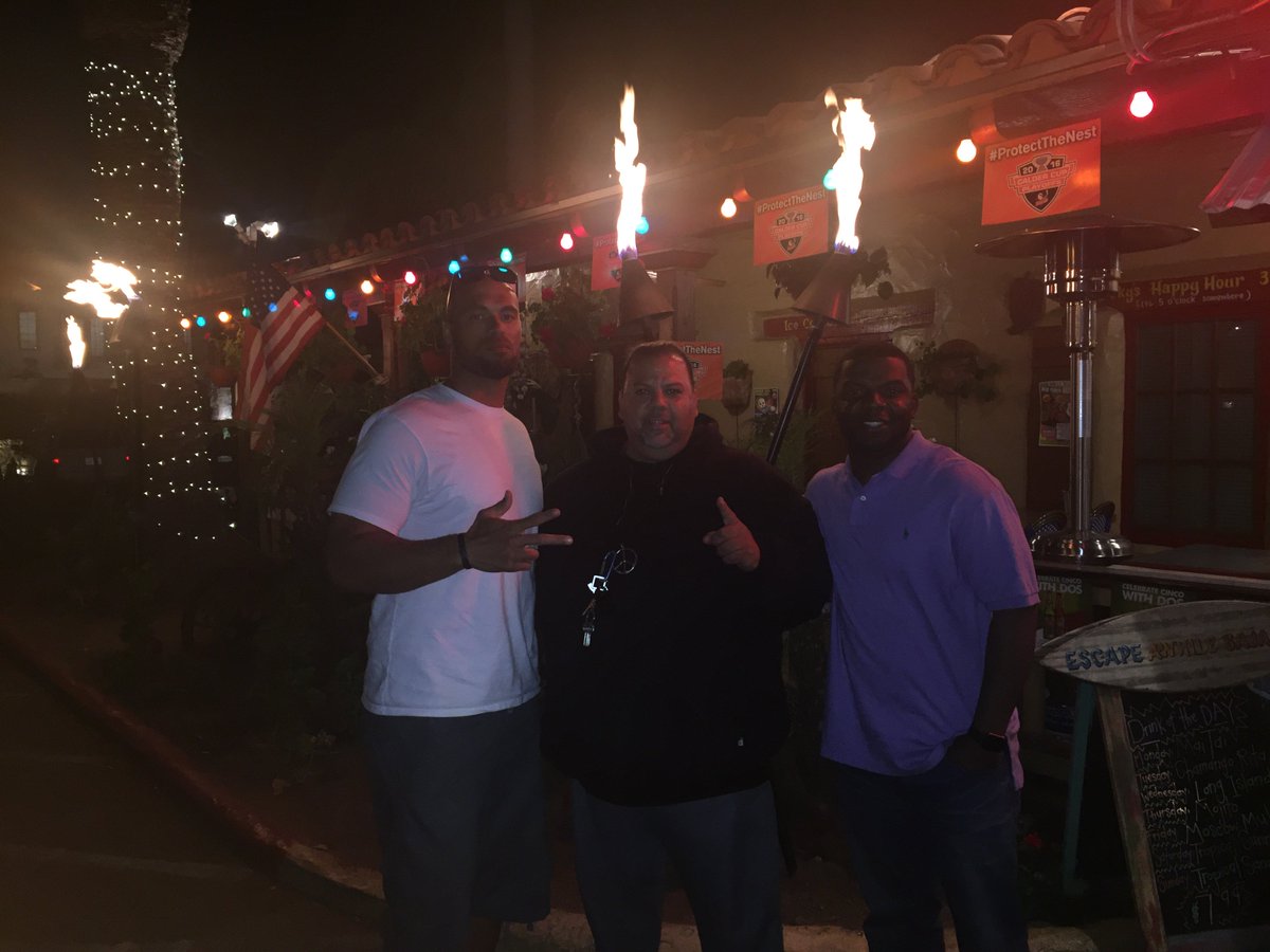 TheCoachRoShow's tweet photo. Coach Ro w/@VandyFootball Coach @CoachAhYou and S. Utah Coach @Coach_Chance. https://t.co/7p4d3kneGi