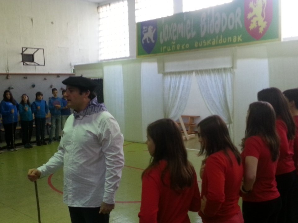 BiurdanaBHI's tweet photo. Orain, @bidador pastoralaren 'Aitzin predikua' Iñaki Uritz irakaslearen ahotik. #BIP2016 #JonAlonso https://t.co/2j8qC6DExA