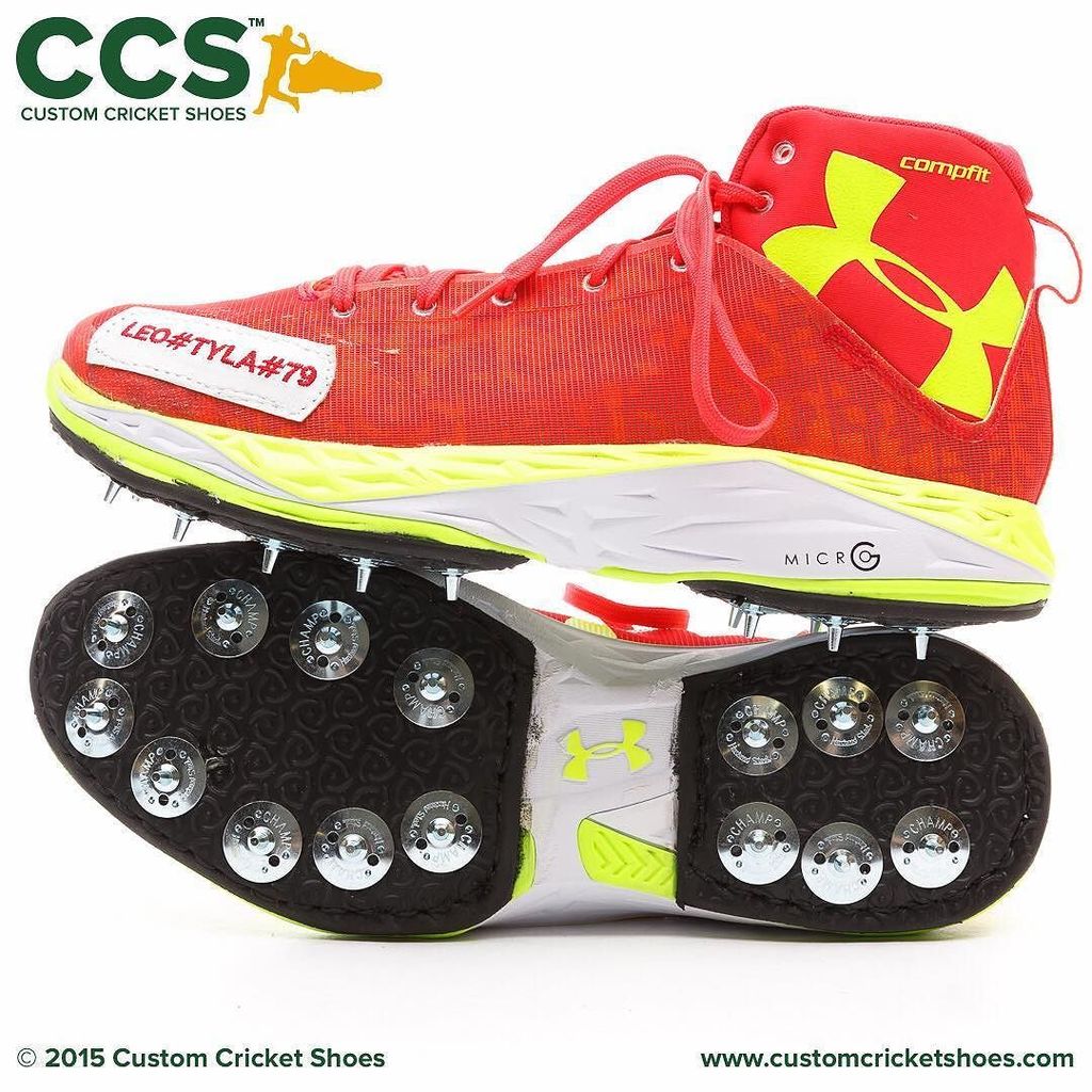 under armour cricket shoes