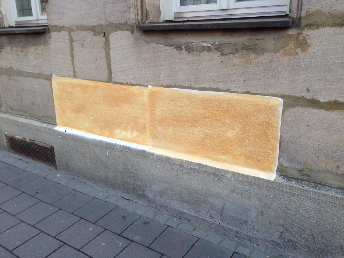 StutzmannPeter's tweet photo. Sternstunden des #Handwerks. Farbton fast getroffen... Was ist dieser #Maler wohl von #Beruf? https://t.co/M5nw8kFenX