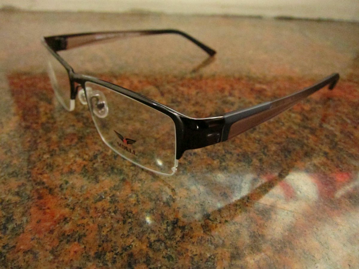 MDELL
MD0015
COL.2
TITANIUM
Original
Rp. 1.350.000.-
Hp/wa : 081317679897 
#eyewear #kacamata