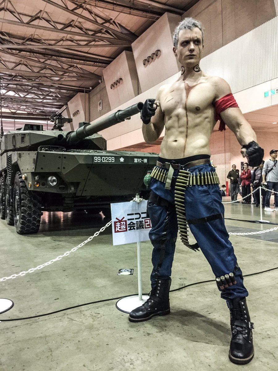 Billy Blue Twitterren 自衛隊のブースで戦車とブライアンフューリー撮れた ニコニコ超会議16 鉄拳