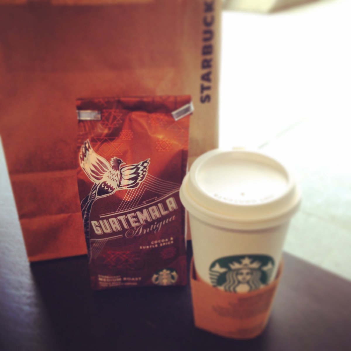 laura_king88's tweet photo. @Starbucks thanks for my morning treat #FridayFeeling https://t.co/WJvo3CTZKK