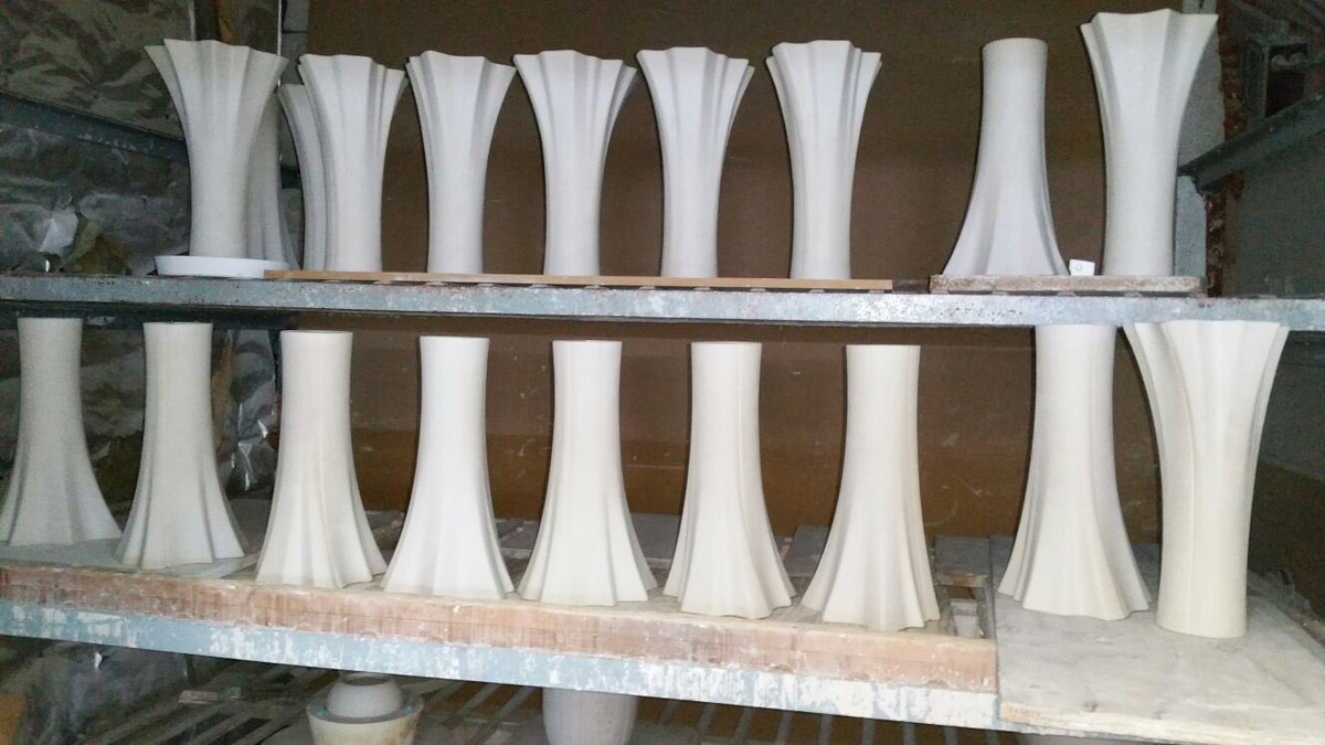 Nieuws uit Nieuw Buinen. Deze 18 staan nu te drogen in  droogruimte dan oven in. Maandag is Big Day. Zijn ze heel?