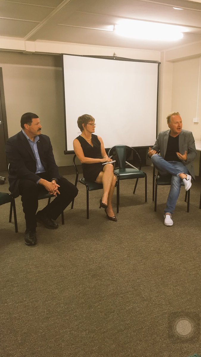 BegaLabor's tweet image. Thanks @MikeKellyofEM  and @edhusicMP for coming to Bega today to talk about innovation and start ups. #innovation