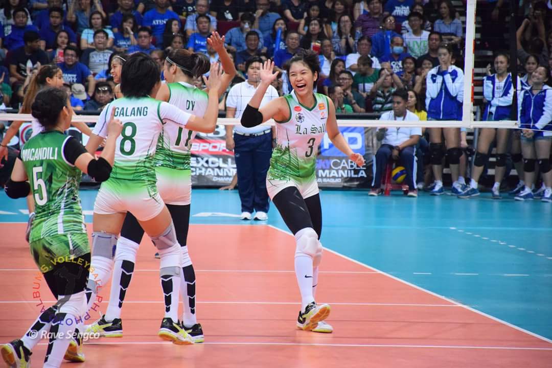 MikaReyesLovers's tweet image. 'Til your last solid block for the green and white, best tandem 💚 @mikareyesss @VSGalang ©Rave Sengco #ALLINLaSalle