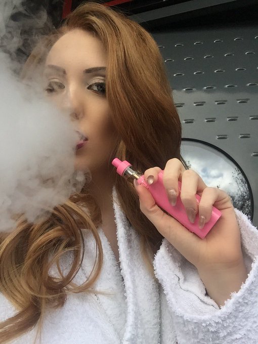 I love my vape far to much! 4months without a fag! 👍 https://t.co/9H9XqbaJEZ<a href="/tag/tb"class="tags"><span>#tb</span></a>