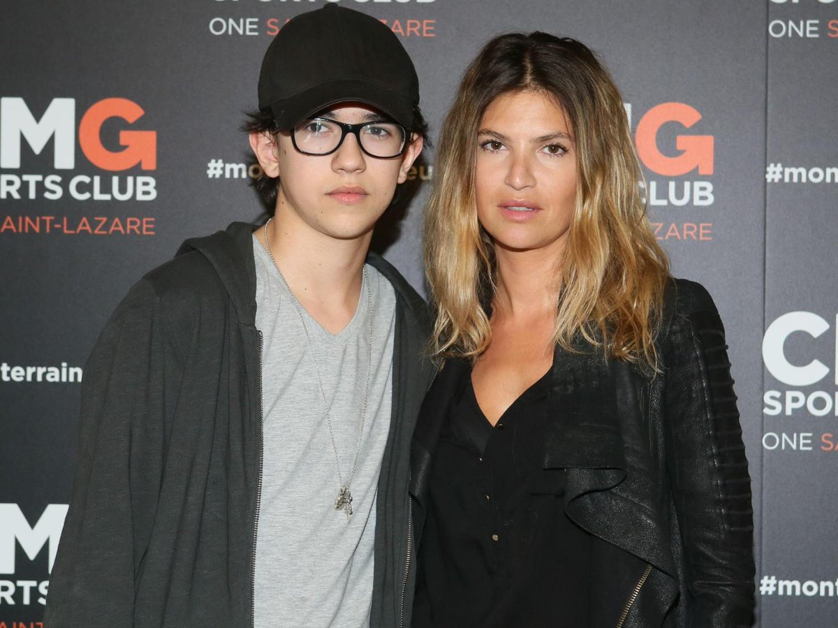 closerfr's tweet photo. Le fils de #PascalObispo s'affiche au bras de sa maman, #IsabelleFunaro (photos) https://t.co/xo9cfu5vo6 https://t.co/2HPrM7NMLC