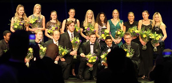 ullisfp's tweet photo. Stolt att vi fått äran i år igen. #friidrottsgalan https://t.co/RVAMxX101V https://t.co/vEfWoDszKb