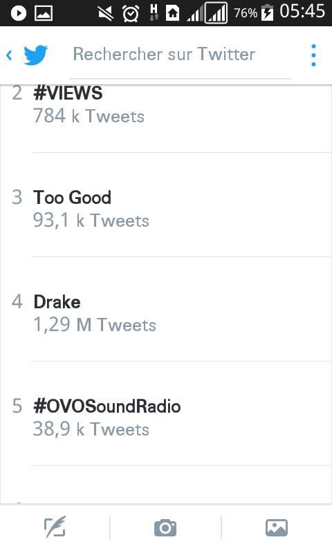 Fragsito's tweet photo. Drake il a qd meme chaque titre de son album en TT. Et apres ca dit qu'il est surcoté. Mdr. La "concu" est en PLS. https://t.co/ye5vPdM6sO