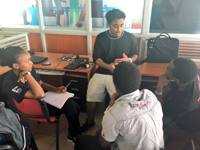 Groups are forming &amp; hacking has begun! #SmartCityNairobi #HelloWorld https://t.co/7asRtCtIT3<a href="/tag/smartcitynairobi"class="tags">#SmartCityNairobi</a><a href="/tag/helloworld"class="tags"><span>#helloworld</span></a>