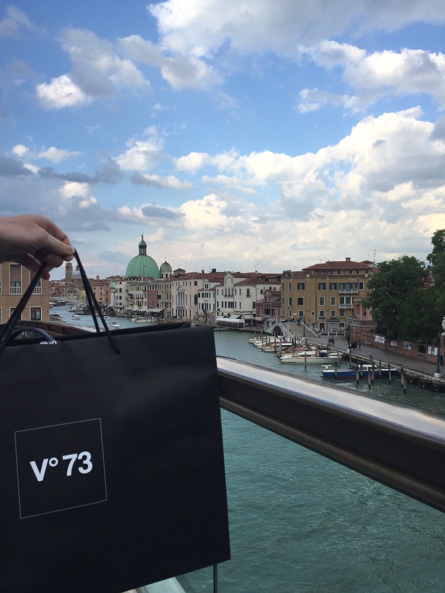 What's inside this cool <a href="/V73Official/">V73</a> shopping bag? Well stay tuned to find out on my blog ✔️✔️ #Venice #v73official