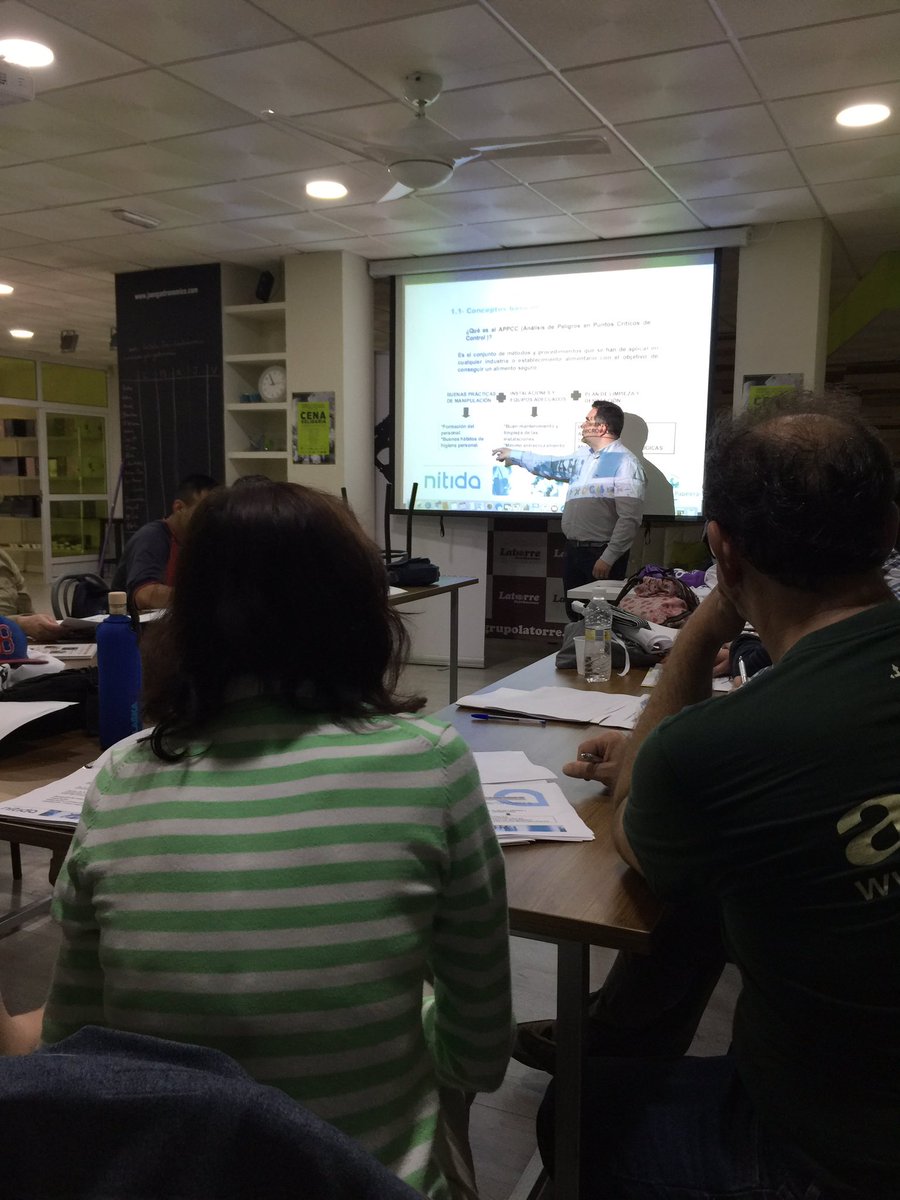 Profesionales de la limpieza e higiene con son <a href="/MongarHigiene/">Mongar Higiene</a> nos enseñan como debe ser un plan de higiene <a href="/crejaen/">Cruz Roja Jaén</a>