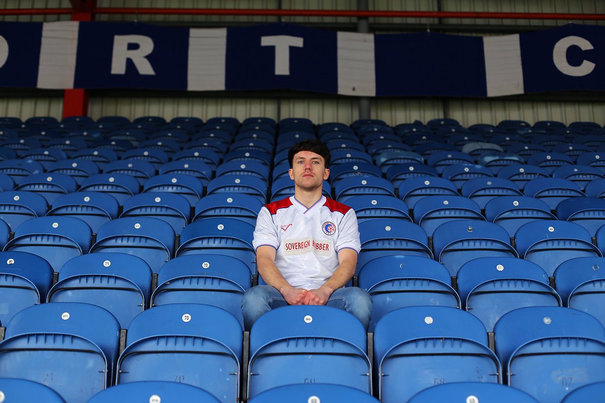classicshirts's tweet photo. CFS and @_rosscooke_ at Edgeley Park taking a look at some classic Stockport County shirts https://t.co/wQvoFo2m7w