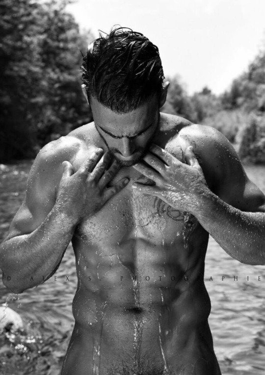 wiesnercosta's tweet photo. @MrWhissstler #gayinterest #nonexplicit #teamgay #mrwhissstler #hotmen #hotguys #hotdudes https://t.co/8ZG4vTyoY2