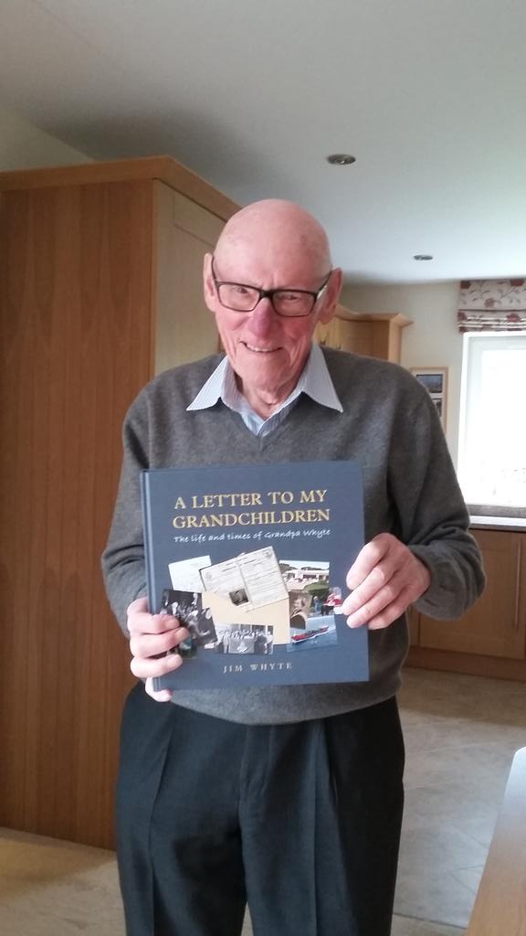 LuckyJimWhyte's tweet photo. Handing in my book #LetterToMyGrandchildren to @edcentrallib @natlibscot today! https://t.co/MgVcSZiI1B