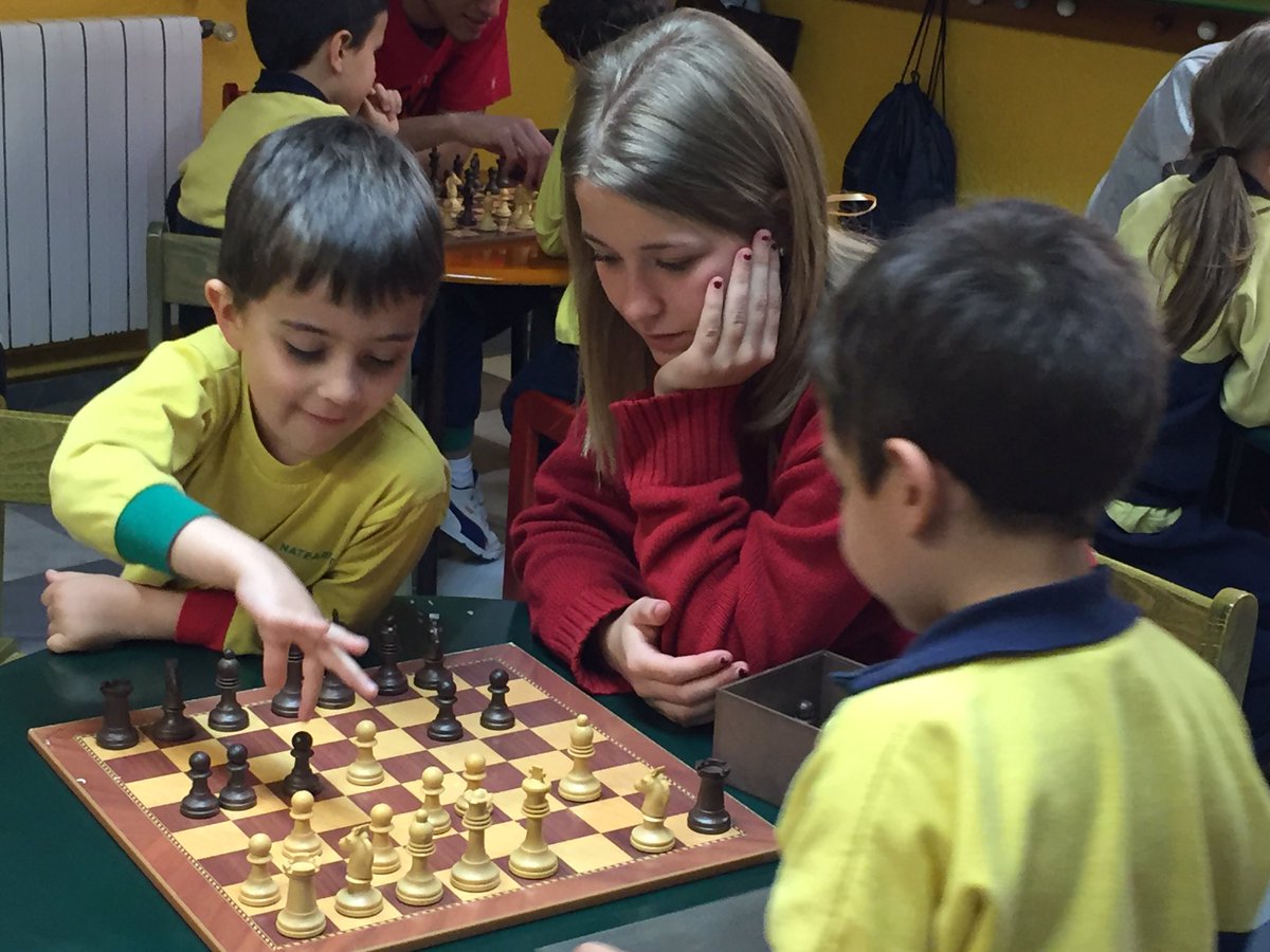 natzaretesplu's tweet image. Pensem les nostres jugades a lo &quot;Kasparov&quot;! #chessinaction