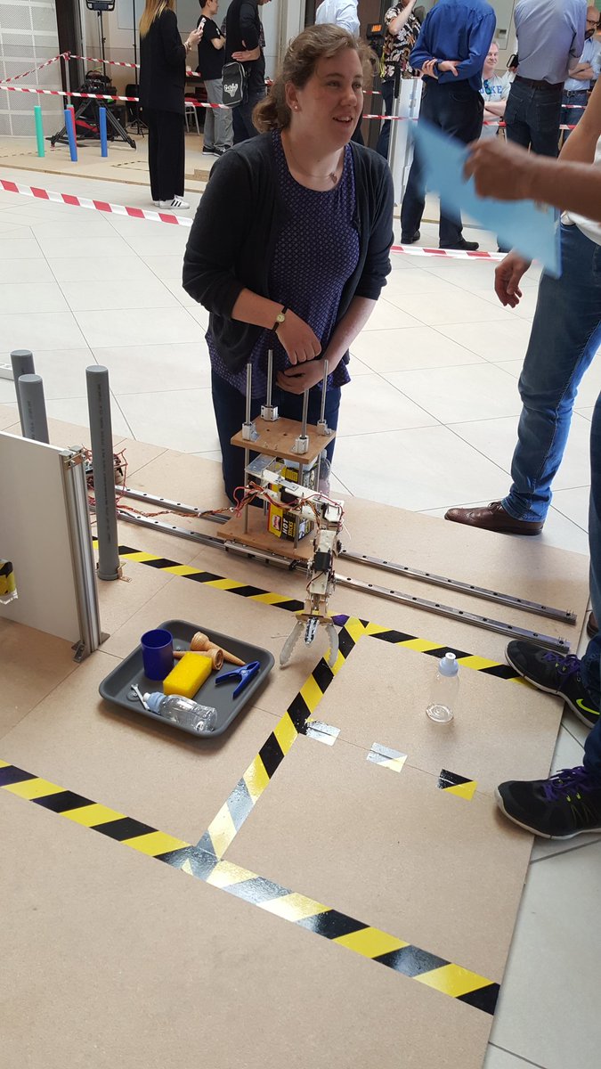 viperaviola's tweet image. Prove di gara a #RoboSoft