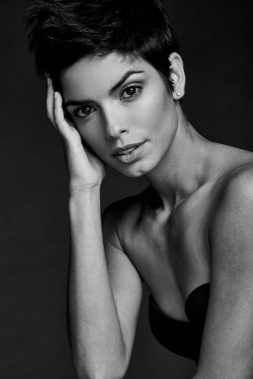 OsbrinkModels's tweet photo. Brand new beauty shot of Fernanda de Melo by Wes Klain #osbrink #osbrinkmodels #friday #model #modeling #femalemodel https://t.co/oJzfHdXEFL