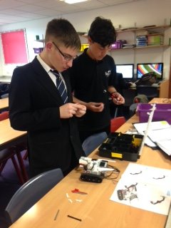 glc_ict_faculty's tweet image. Computing club! @Raspberry_Pi @TandLGateway @LEGOMindstormsN #computingfun