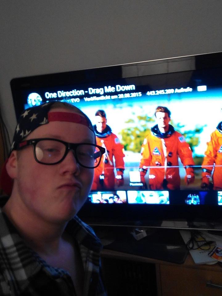 DerFlo___'s tweet photo. 1D for Life 
#cutfor1d https://t.co/fL2104m5Fc
