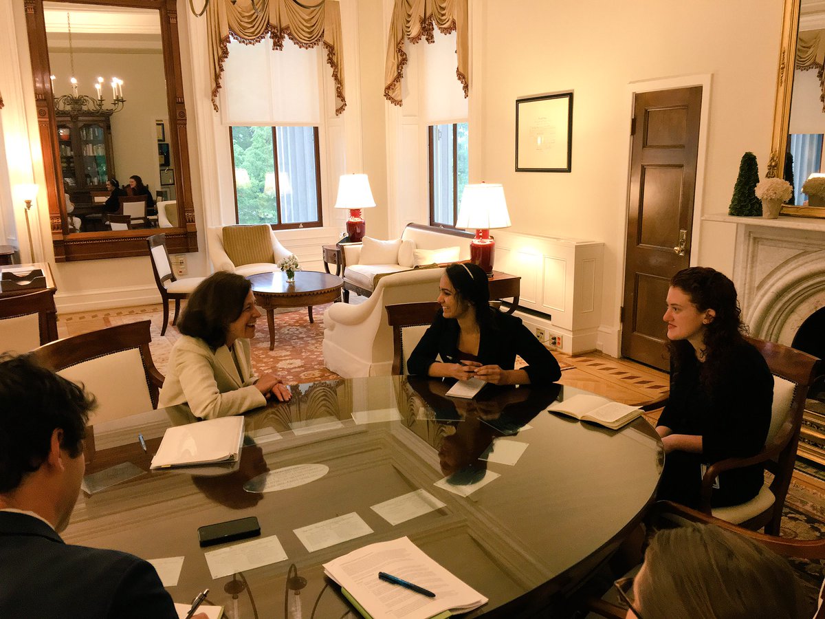 USTreasury's tweet photo. Deputy Secretary Raskin answers questions about student loans from college reporters in town for #CollegeReporterDay https://t.co/YSjDoOAjoI