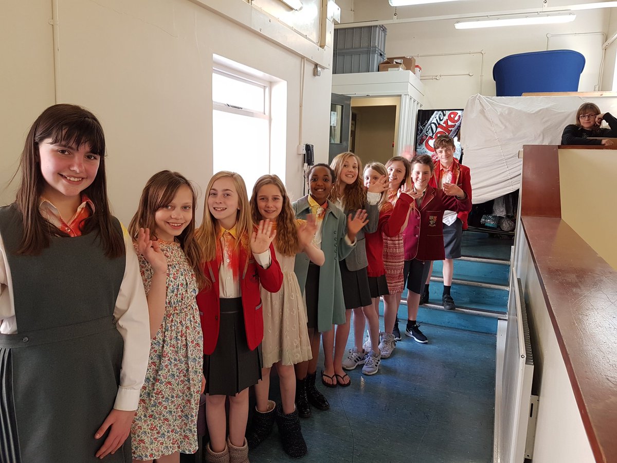RSCdream2016's tweet photo. Our eager @sprowstonhigh children ready for their bergomast rehearsals with the full cast #dream2016 https://t.co/ABlspaCmyI