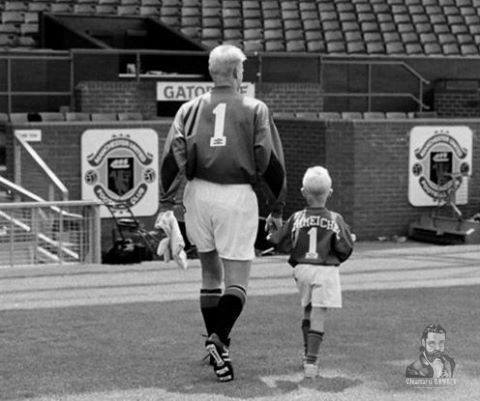 Domenica il piccolo Schmeichel tornerà all'Old Trafford, nel Teatro dei Sogni.
E stavolta lo farà da protagonista.