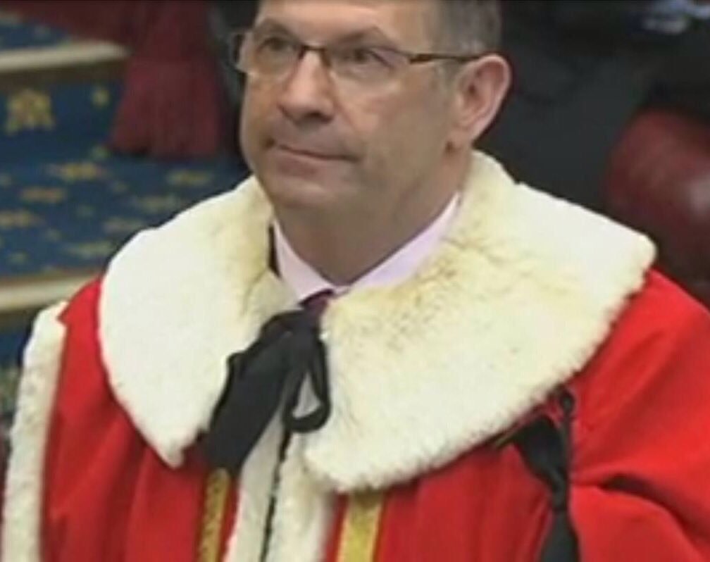 Ridiculous to expect Lord <a href="/Paulscriven/">Paul Scriven🔶️🇺🇦</a> can represent the people of Ecclesall effectively and hold the gov to account