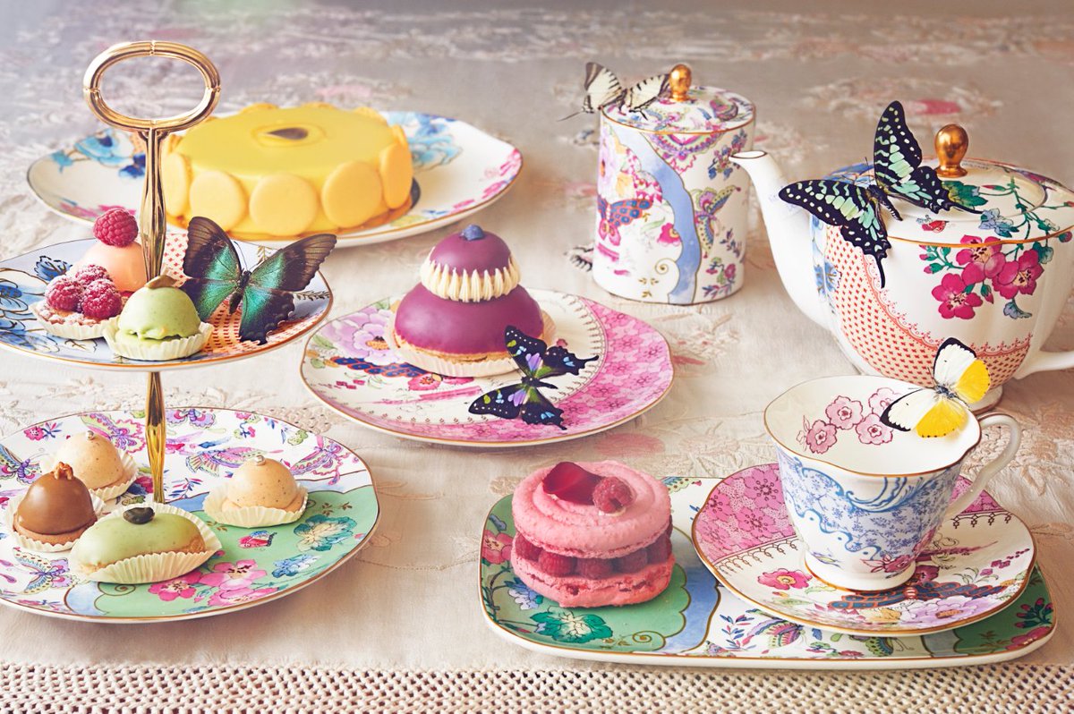 Wedgwood's tweet photo. Vintage florals and poetic butterflies; beautiful #ButterflyBloom . https://t.co/X9W8ab2Mhw #LoveAfternoonTea https://t.co/5B2RfuBUYL