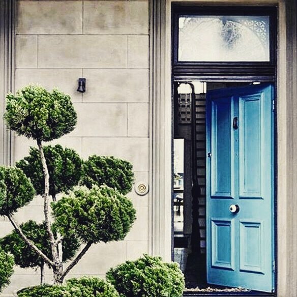 KinsaleGroup's tweet photo. #SimonSays | We are a little partial to a shade of blue @KinsaleGroup 
#simonplatt #blueisourcolour https://t.co/xdjEGC8y4O