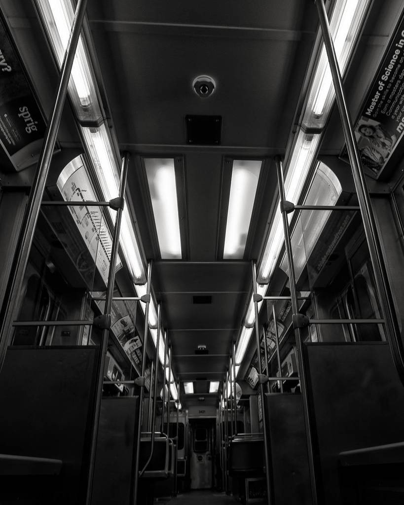 ChiPhotos's tweet photo. by jovan2j: Midnight Train #hdr #hdr_pics #hdr_lovers #cta #ctatrain #publictransportation #canon #teamcanon #way2i… https://t.co/8XpRwwTxHs