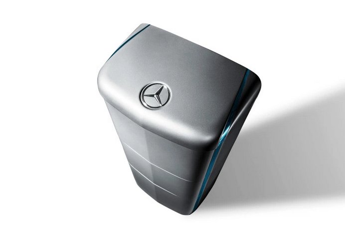 TechCrunch's tweet photo. Mercedes home batteries are a potential rival for Tesla’s Powerwall https://t.co/L5YkXv1GXb https://t.co/zAPQQSCsAT