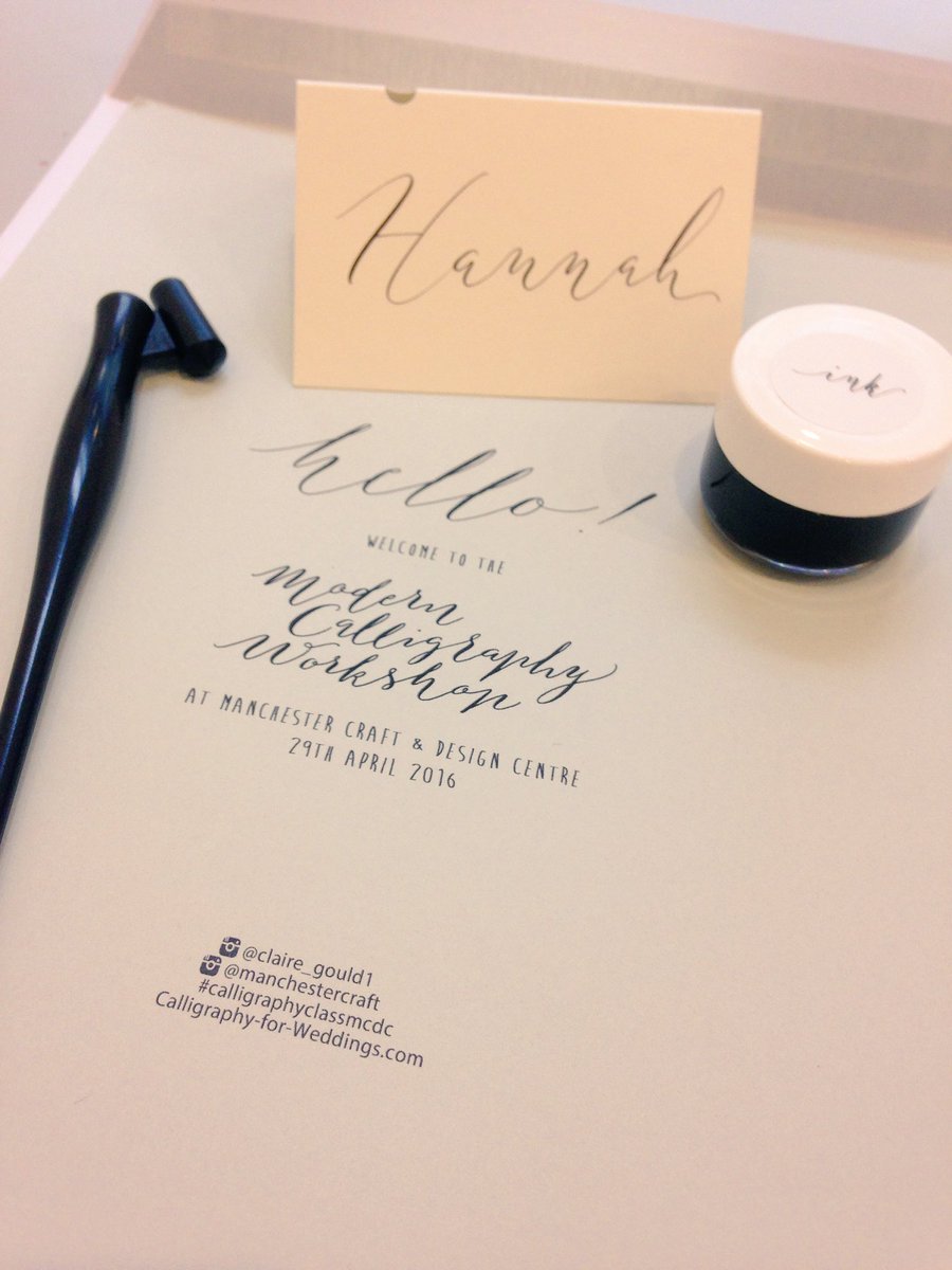 hellobirddesign's tweet image. I'm ready to write! Wanted to learn this for so long! :) #calligrapgy #mcr
